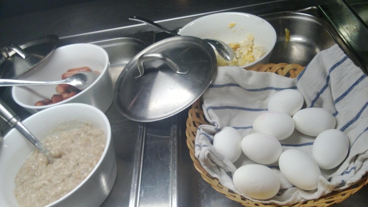 Juthbacka Hotell Uusikaarlepyy Esterno foto