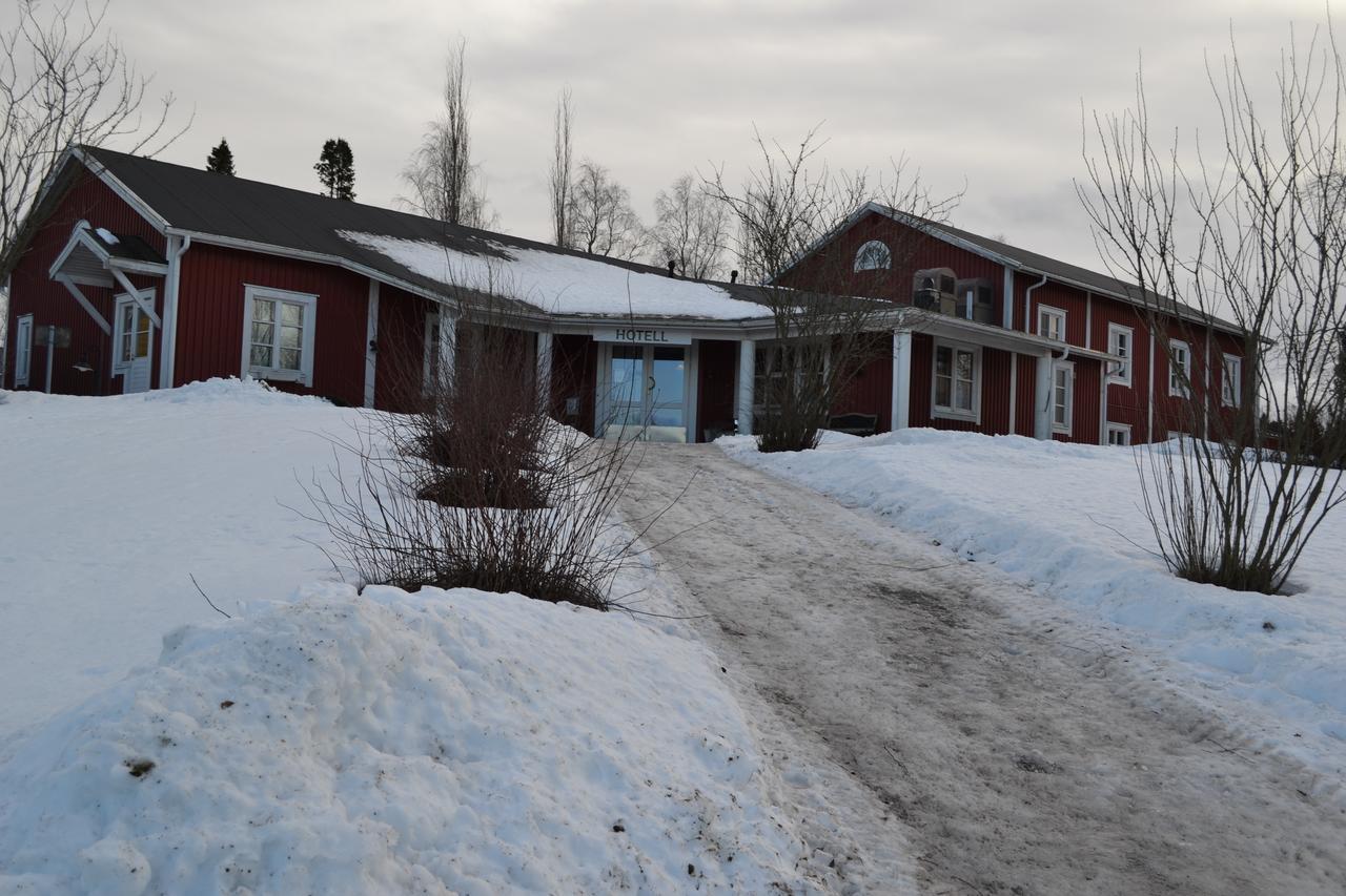 Juthbacka Hotell Uusikaarlepyy Esterno foto